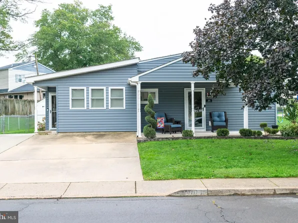 104 Blough Rd, Fairless Hills, PA 19030