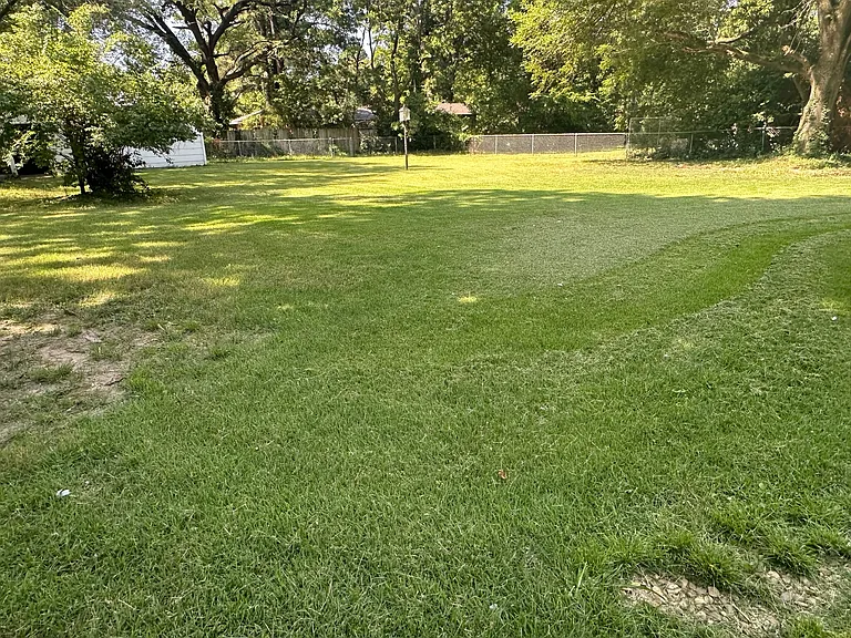 2025 W Wedington Dr — Photo 16