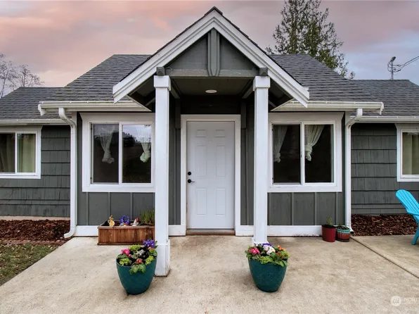 6817 Vickery Avenue E, Tacoma, WA 98443