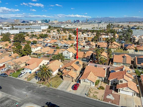 4th image of 1324 Operetta Way