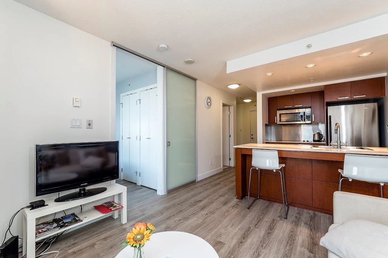 1 bed, 480 sqft, $2,395 — Photo 1