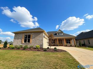 3111 Sublett Farm Trl, Owens Cross Roads, AL 35763
