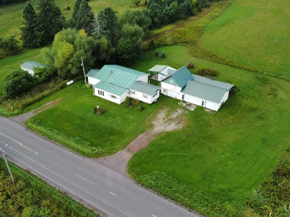 15098 Pelkie Rd, Pelkie, MI 49958
