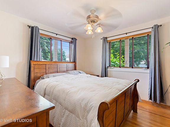 5th image of 9720 Parkside Ave