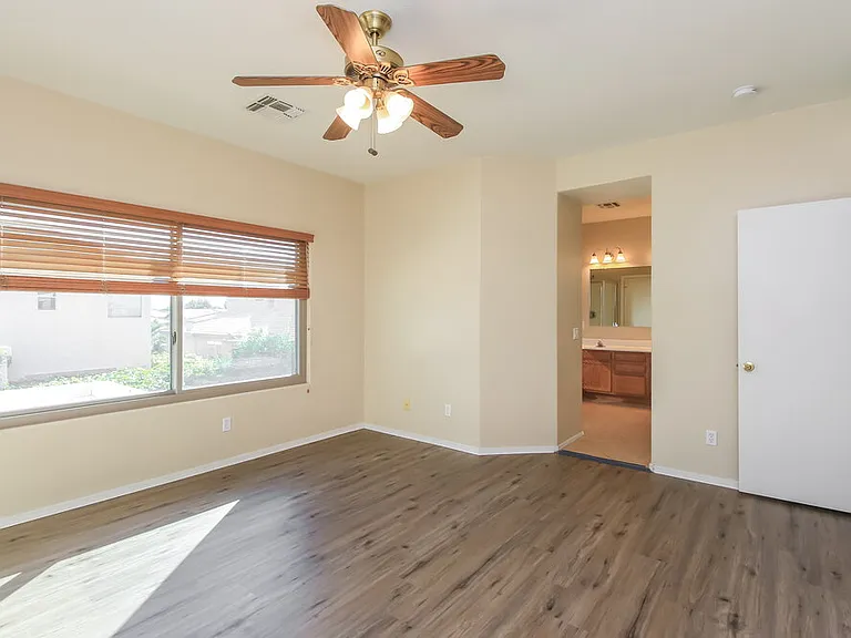 21299 E Lords Way — Photo 10