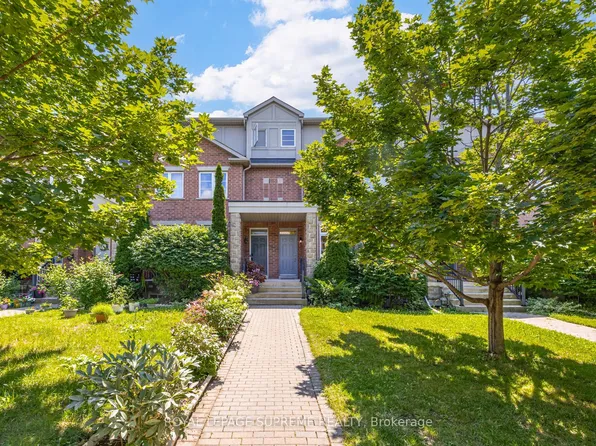 19B Hobden Pl, Toronto, ON M9R 3R6