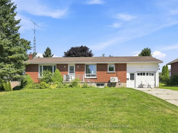 3 Bradley St, Arran Elderslie, ON N0G 1L0