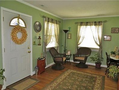 2nd image of 220 W Council St