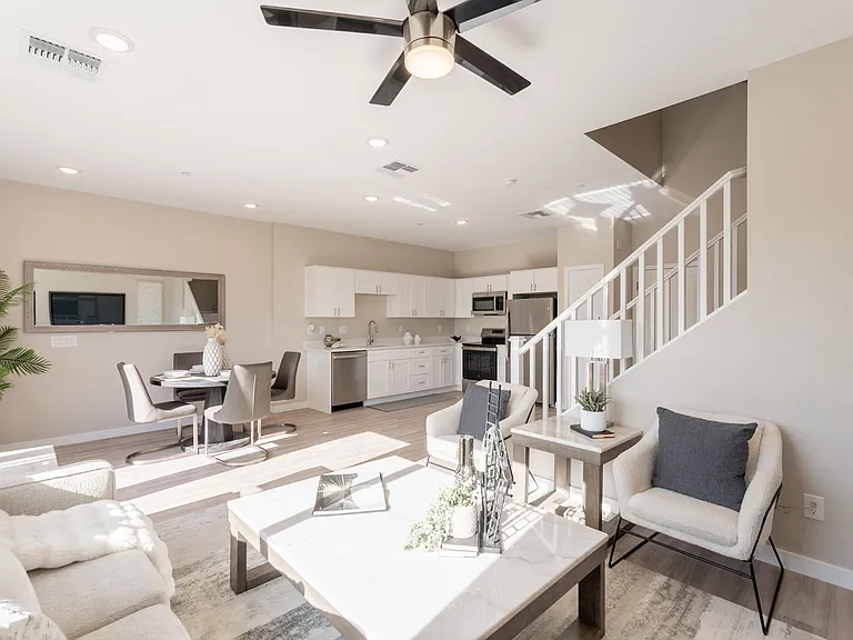 Parkview Townhomes — Photo 1