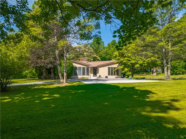 5735 Blue Church Rd, Coopersburg, PA 18036