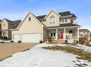 7755 Pommel Pl, West Des Moines, IA 50266