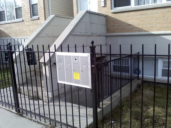 5th image of 4936 S Loomis Blvd #1
