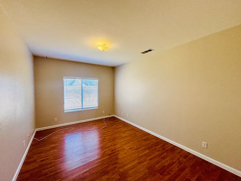 42309 Portland Ln — Photo 15