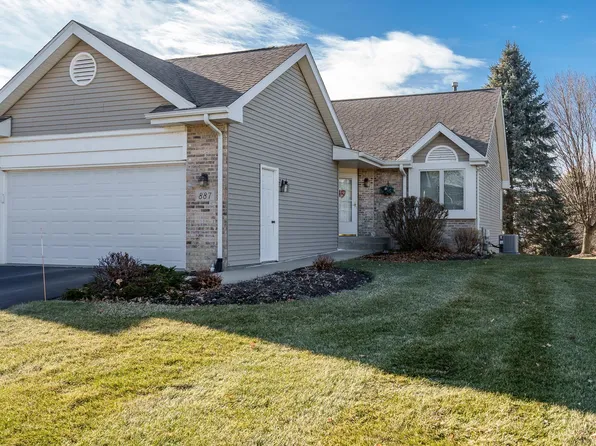 887 S Bell School Rd, Rockford, IL 61108