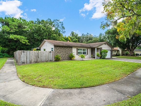 5th image of 3099 Riverbrook Dr
