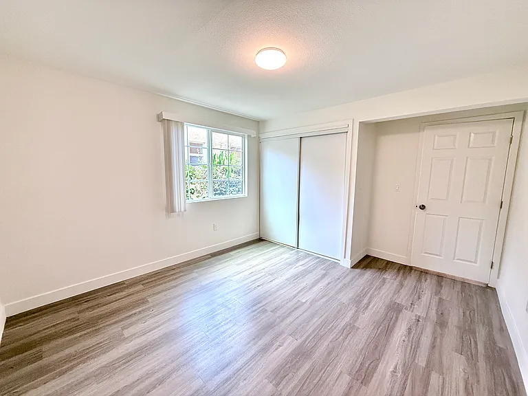 5661 Fair Ave #3/4 — Photo 9