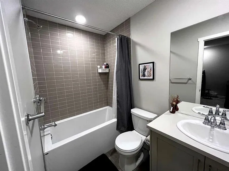 53 Herron Mews NE — Photo 11