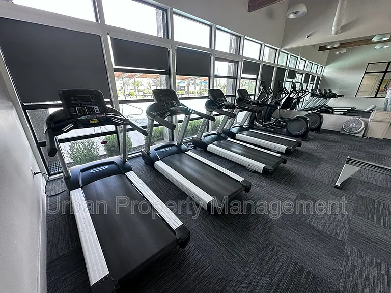 652 N 130 E — Photo 15