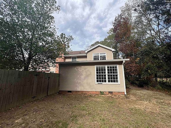 4th image of 2808 Loretto Dr