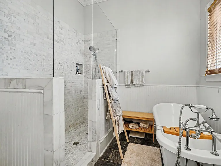 623 Cherokee Ave SE — Photo 31