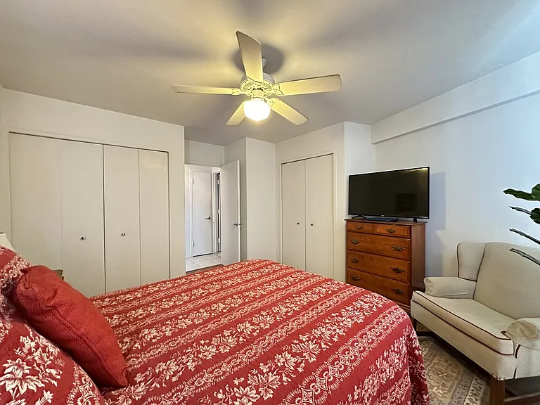 3410 N Lake Shore Dr #F13 — Photo 17