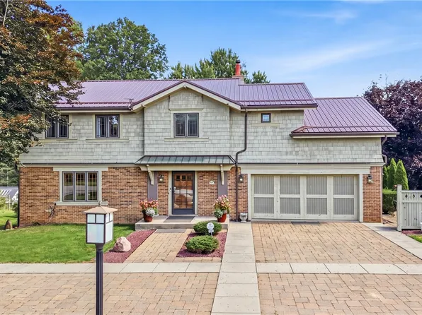 320 Robertson Rd, Hermitage, PA 16148