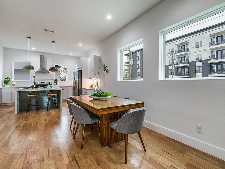 2714 N Carroll Ave #101 — Photo 11