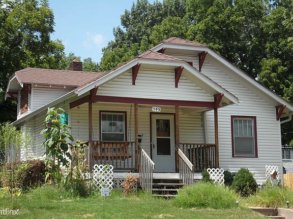1145 SW Plass Ave_Front Photo