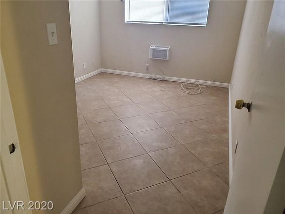 5th image of 5374 Swenson St #19