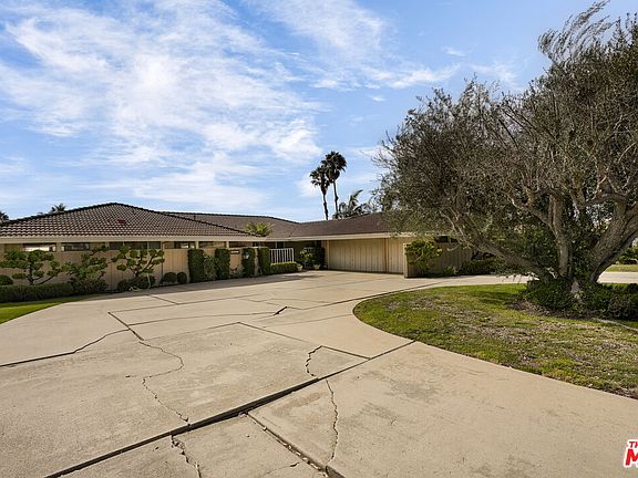 5th image of 29917 Avenida Anillo