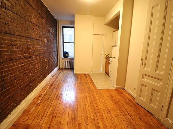 4th image of 516 E 83rd St APT 1BE
