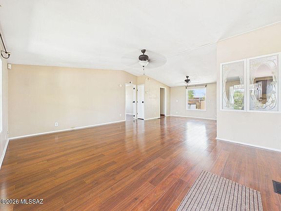4th image of 17622 W Quemado Ln