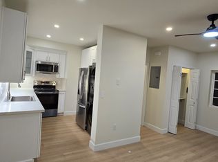 21214 Merridy St, Chatsworth, CA 91311