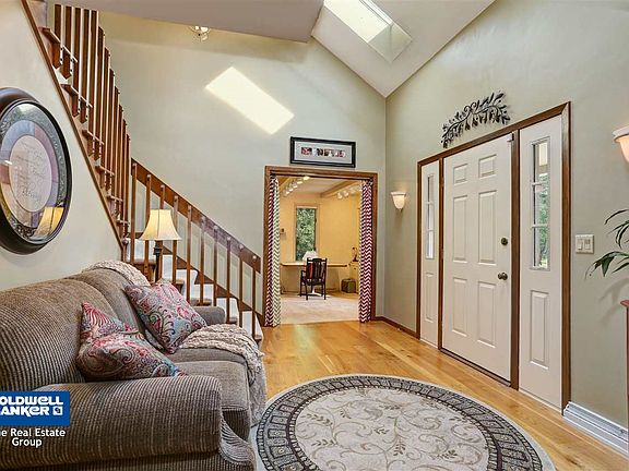 What a beautiful entry!