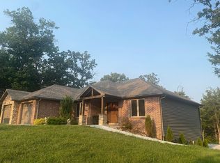 1017 Hunters Ct, Jefferson City, MO 65101