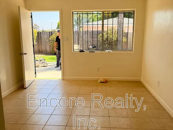 549 McIntosh St, Chula Vista, CA