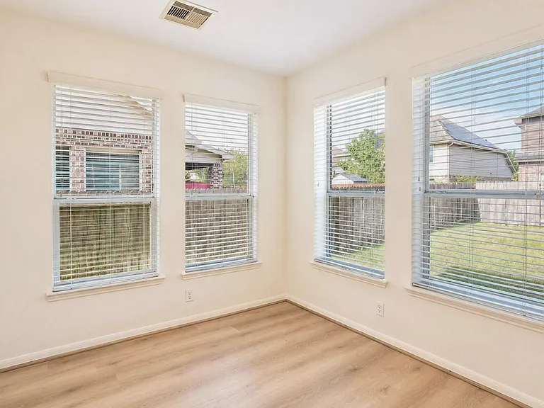 3303 Belmont River Ln — Photo 17
