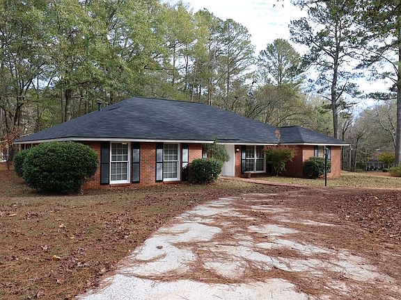 2nd image of 200 Lakewood Dr