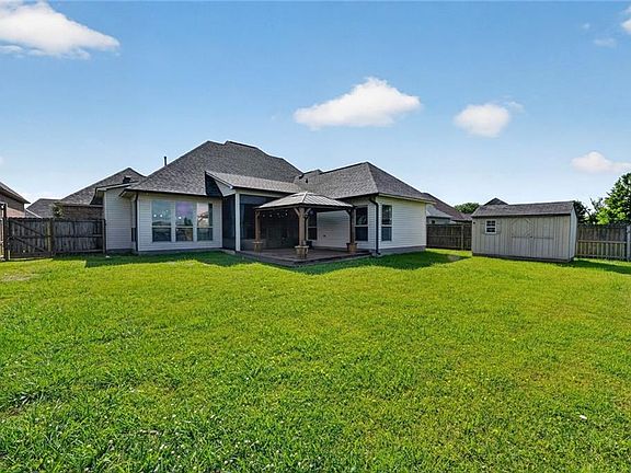 5th image of 41207 Colonial Dr