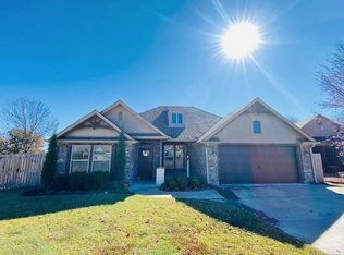 635 Meadows Cir, Tahlequah, OK 74464