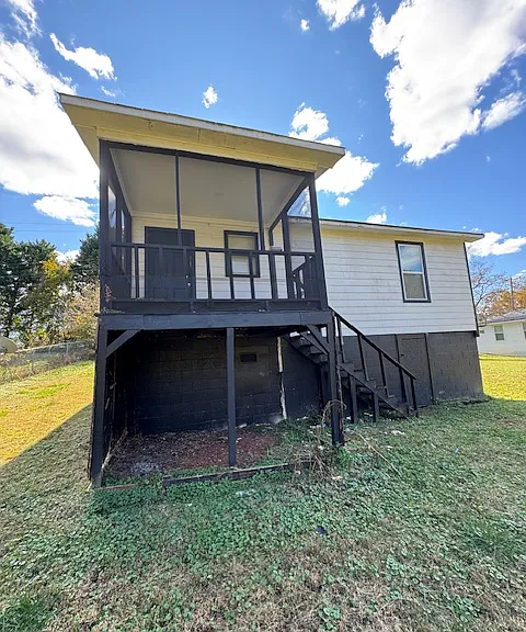 204 Brisco St — Photo 2