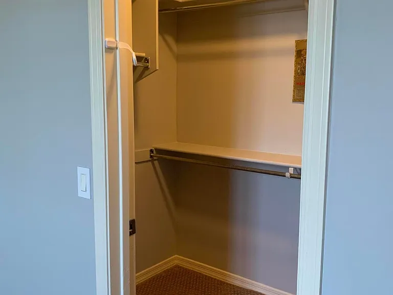 2219 E Wisteria Dr — Photo 25