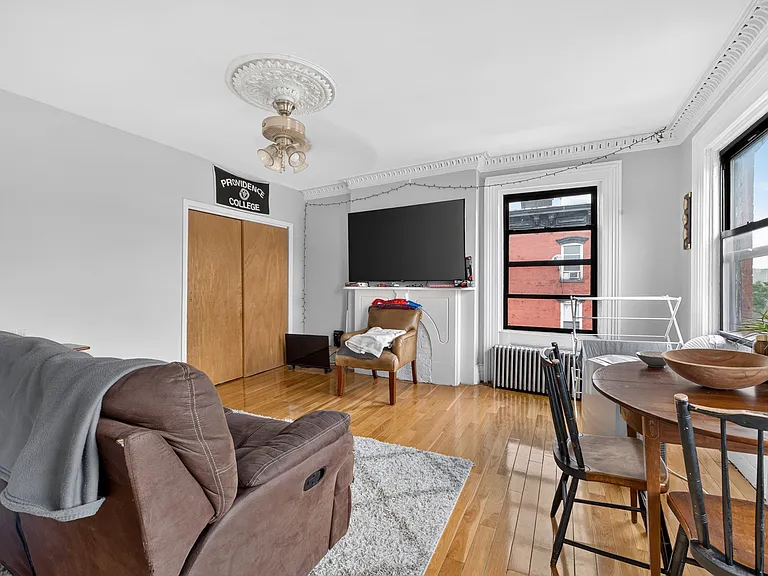 640 Park Ave #3 — Photo 5