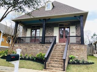 13090 Holly Springs Ave, Biloxi, MS 39532