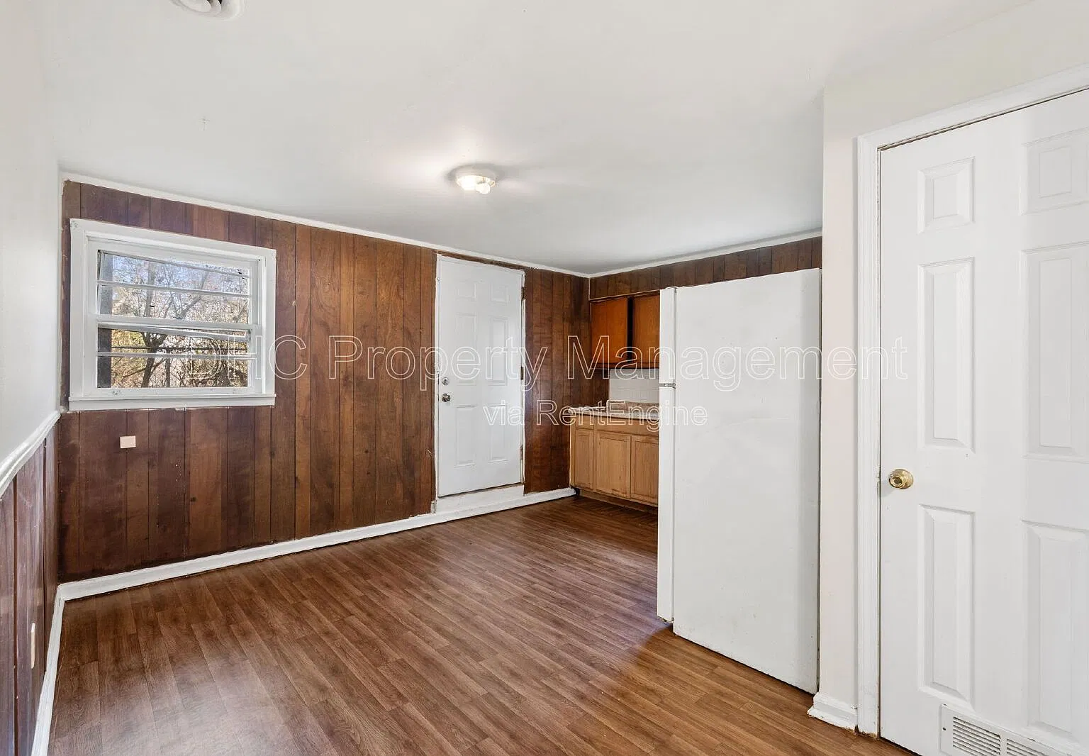 1 bed, 1.0 bath, $895 — Photo 4