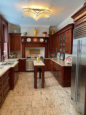 Rented by R New York | media 8