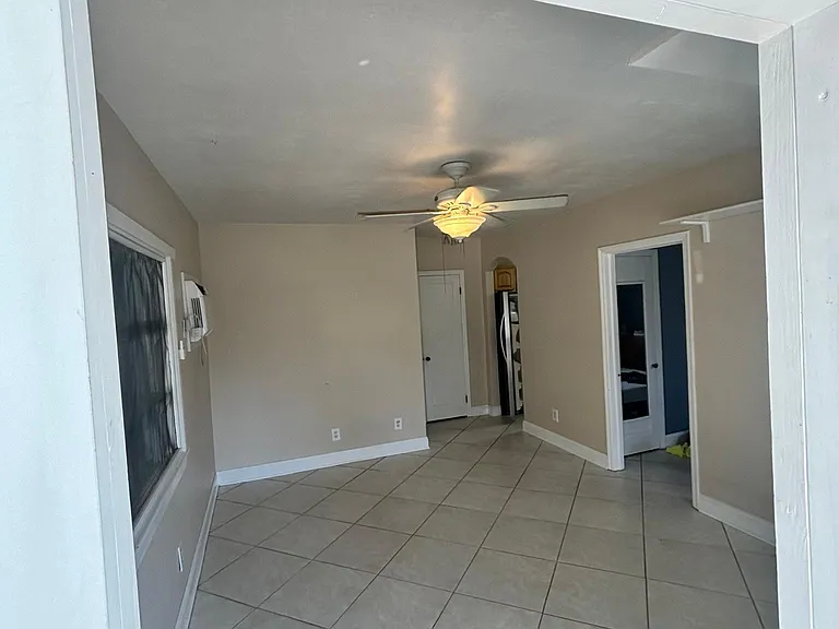 1513 Josephine St — Photo 5