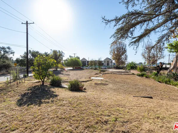 1200 Villa Woods Dr, Pacific Palisades, CA 90272