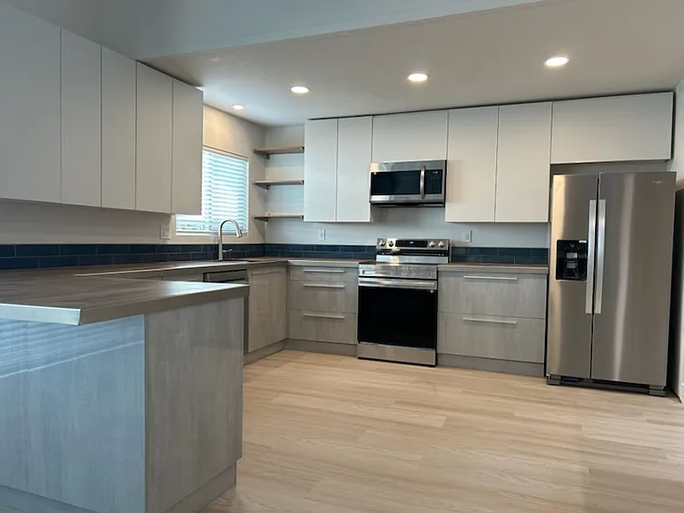 329 Dawn Ct — Photo 5