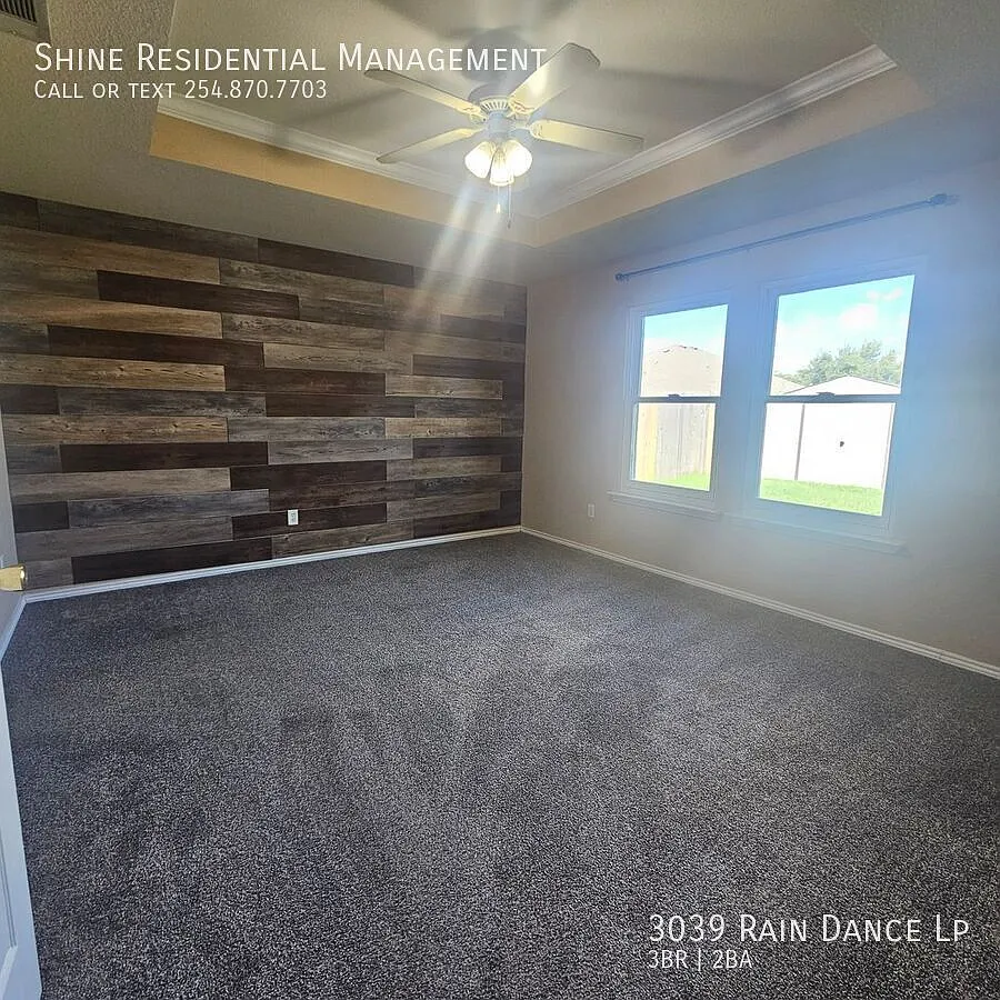 Looking for a place where you can really live? This lovely 3 bedroom, 2 bathroom home is ready to... — Photo 2